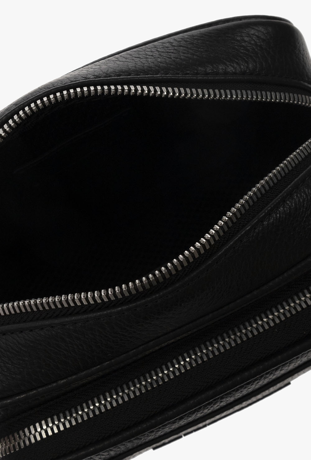 バッグ 00s EMPORIO ARMANI leather shoulder bag Black Leather shoulder bag Emporio Armani - Vitkac Canada